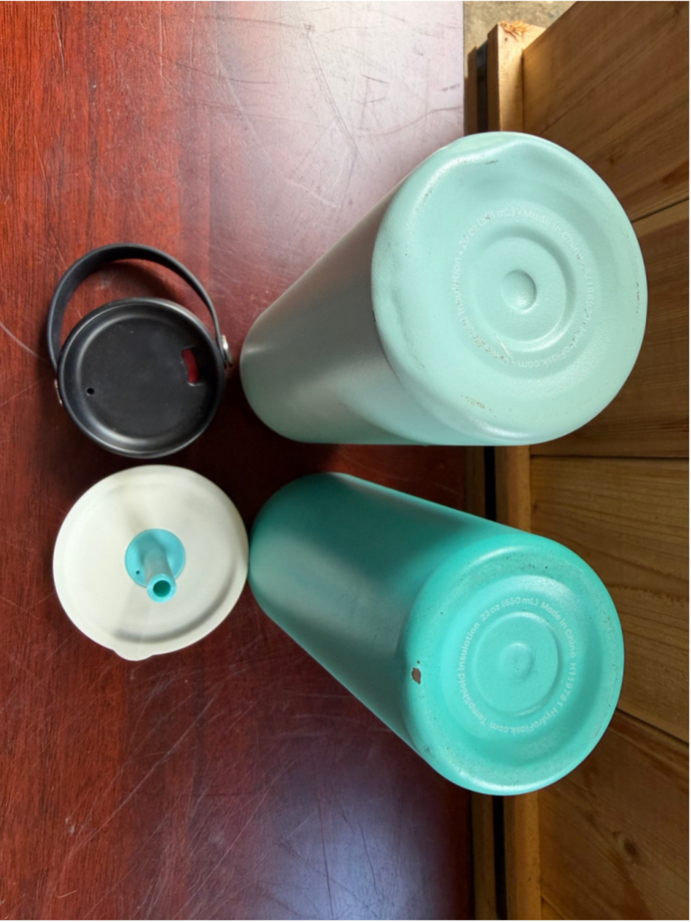 Hydro Flask Set of 2 Water Bottles Teal and Mint One Size - Picture 3 of 3